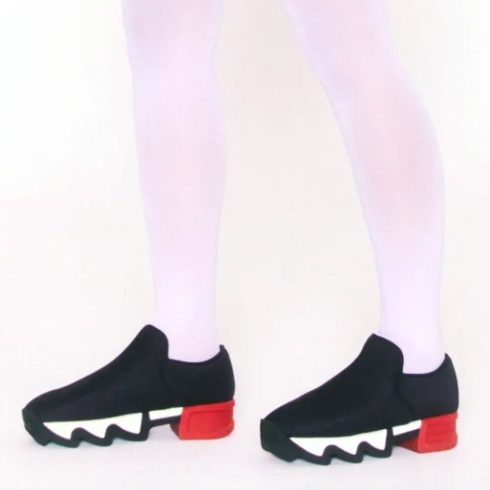 iRi NYC WES Black Red Low Top Sneaker, Size 8.5